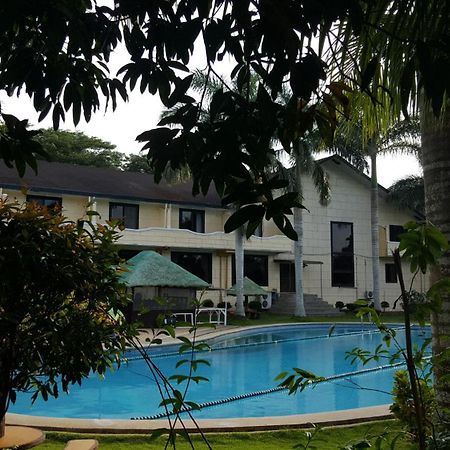 Phil Oasis Hotel & Resort Silang Exterior foto