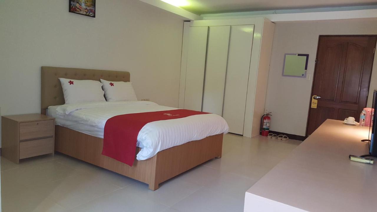 Phil Oasis Hotel & Resort Silang Exterior foto