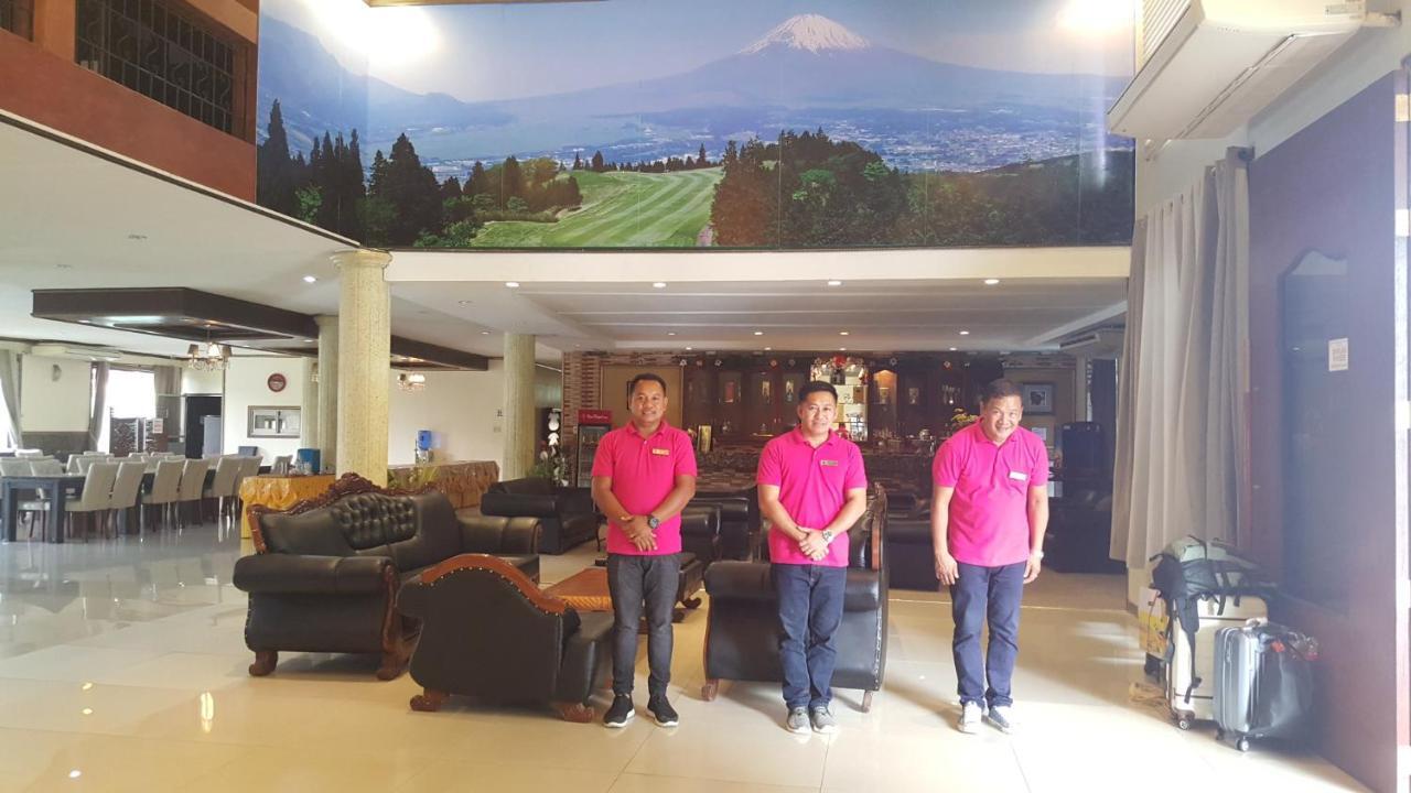 Phil Oasis Hotel & Resort Silang Exterior foto